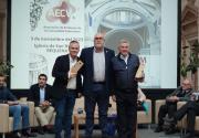 5barricas recibe en el Enoforum de Requena la Medalla a la Comunicación Enológica
